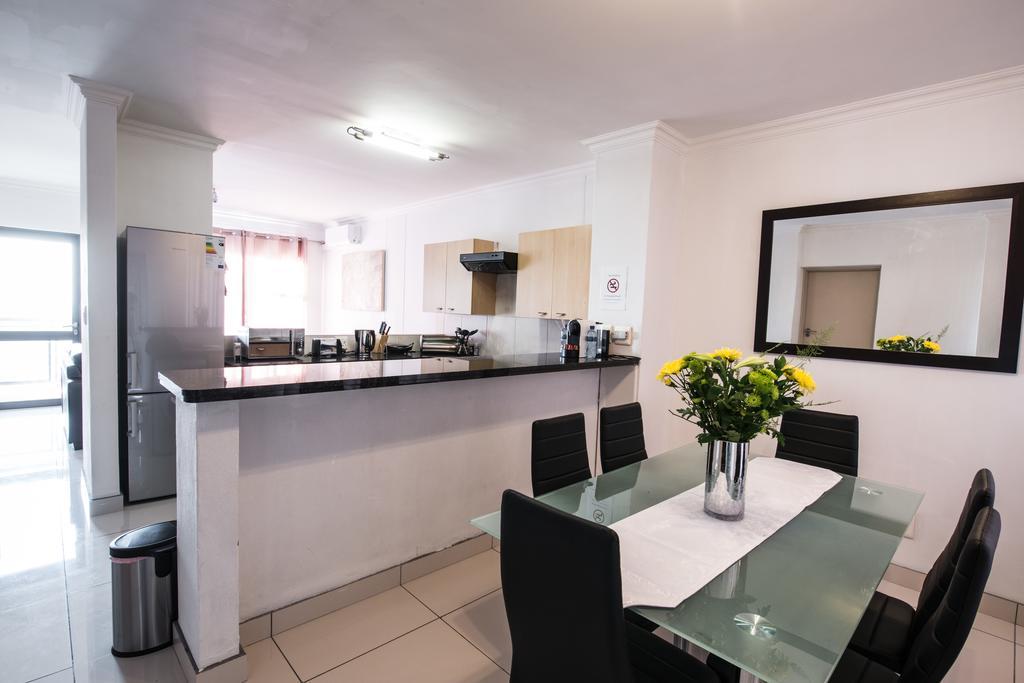 Prestige Apartments Sandton At Westpoint Johannesburg Oda fotoğraf